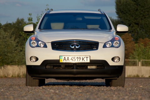 Тест-драйв Infiniti EX 25